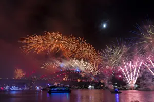 Fireworks Prints: Fireworks over Sydney Harbour Bridge on New Years Eve, Sydney, New South Wales