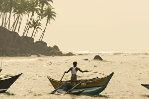 Images Dated 18th July 2016: Fishermen, Mirrisa, South Coast, Sri Lanka