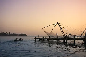 Fishermen and traditional fishing nets, Fort Cochin, Kerala, India