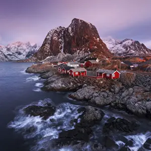 Fishermens cabins (rorbuer) of Hamnoy along the coast in the Lofoten islands, Norway