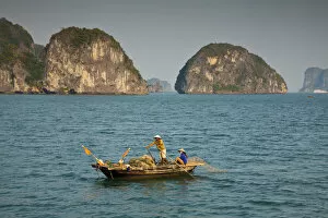 Images Dated 10th October 2012: Fishing boat on Halong Bay, Vietnam