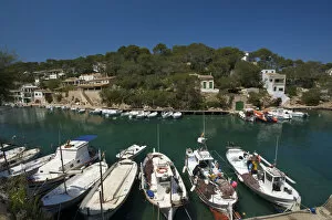 Images Dated 8th February 2012: Fishing boats in Cala Figuera, Majorca, Balearic Islands, Spainn