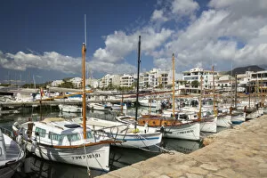 Images Dated 24th May 2022: Fishing boats, Port de Pollenca, Serra de Tramuntana, Mallorca, Balearic Islands, Spain
