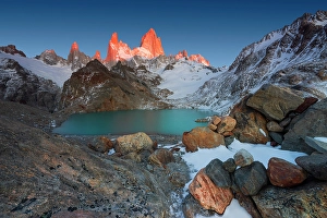 Moutnains Prints: Fitzroy peak and the Laguna de Lose Tres lake, Patagonia, Argentina