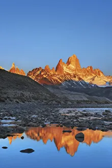 Patagonia Prints: Fitzroy Range at sunrise - Argentina, Santa Cruz, Los Glaciares, El Chalten