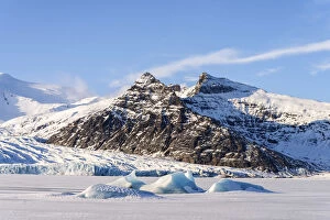 Images Dated 25th March 2020: Fjallsarlon iceberg lagoon, Jokulsarlon Glacier Lagoon, Hofn, Iceland, Europe