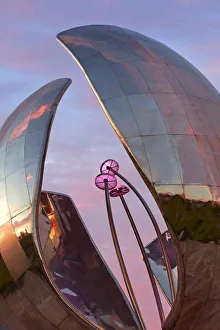 Recoleta Prints: The Floralis Generica'monument at twilight, Plaza de las Naciones Unidas