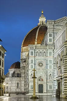 Images Dated 30th August 2019: Florence Cathedral (Duomo di Firenze) and Baptistery of Saint John at dawn