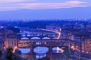 Images Dated 26th June 2018: Florence, Tuscany, Italy. View over the Arno river, Ponte Vecchio, View over the city