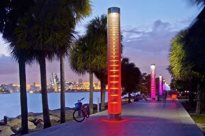 Images Dated 5th June 2015: Florida, South Pointe Park, Miami Beach, Stainless Steel Light Towers, Walkway