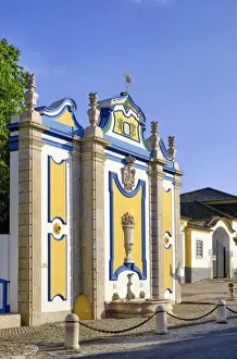 Fonte dos Pasmados (Pasmados Fountain) dating back to 1787, Vila Nogueira de Azeitao