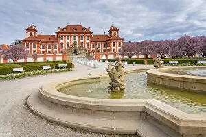 Images Dated 25th February 2022: Fountain at baroque Troja Chateau in spring, Prague, Bohemia, Czech Republic