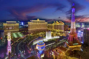 Entertainment Prints: Fountain of the Bellagio Hotel Las Vegas Strip Las Vegas, Nevada, USA