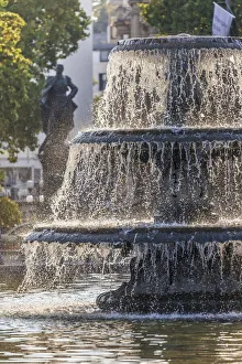 Wiesbaden Prints: Fountain on the bowling green in front of the Kurhaus, Wiesbaden, Hesse, Germany