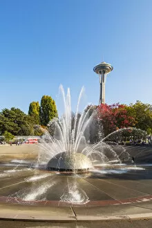 Images Dated 2nd May 2019: Fountain at the Seattle Centre and Space needel, Seattle, Washington, USA