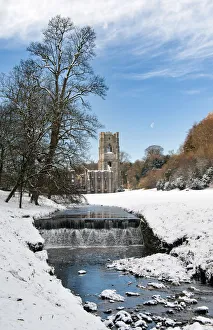 Images Dated 10th August 2011: Fountains Abbey, Yorkshire UK