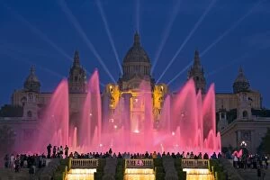 Images Dated 30th April 2015: Fountains in front of the National Museum of Art, Plaza d Espanya, Barcelona, Catalunya
