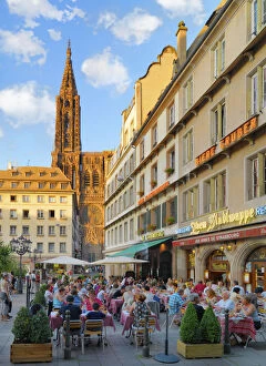 Alsace Gallery: France, Alsace, Strasbourg, Notra dame cathedral and cafe scene