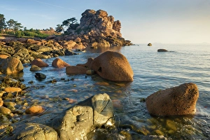 Cotes Darmor Prints: France, Brittany, Cotes d'Armor, Cote de Granit Rose