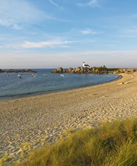 France, Brittany, Finistere, Brignogan Plages, Pontusval Lighthouse on Pointe de Beg Pol