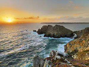 France, Finistere, Armorica Regional Natural Park, Crozon peninsula, Camaret-sur-Mer