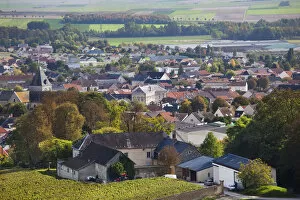 Images Dated 11th March 2011: France, Marne, Champagne Region, Vertus, town overview
