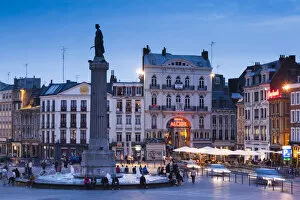 Images Dated 3rd December 2012: France, Nord-Pas de Calais Region, French Flanders Area, Lille, Grand Place-Place