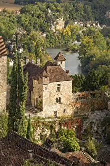 Images Dated 24th November 2020: France, Occitanie, Lot, St Cirq Lapopie, medieval buildings in the village of Saint Cirq