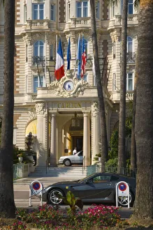 France, Provence-Alpes-Cote d Azur, Cannes, Boulevard de la Croisette, Carlton Hotel