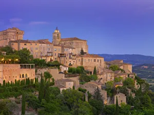 Images Dated 24th October 2019: France, Vaucluse, Provence, Gordes, illuminated at night