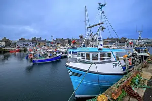 Ships Prints: Fraserburgh Harbour, Fraserburgh, Aberdeenshire, Scotland