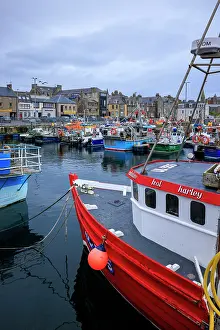 Ships Prints: Fraserburgh Harbour, Fraserburgh, Aberdeenshire, Scotland