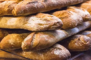 Market Stall Prints: Fresh bread on sale in the Borough Market, Southwark, London, England