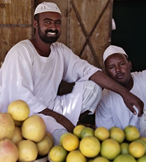 Islamic Dress Gallery: A fruit stall in the important market town of Shendi