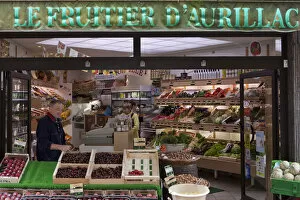 Images Dated 14th January 2011: A fruit stand in Aurillac France