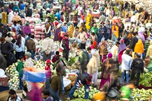 Crowd Prints: Fruit & vegetable market, Udaipur, Rajasthan, India