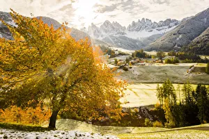 Images Dated 10th November 2015: Funes Valley, Trentino Alto Adige, Italy. Dolomites Alps in Autumn, with the first