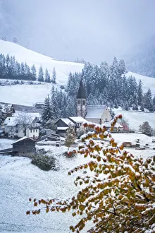Images Dated 10th November 2015: Funes Valley, Trentino Alto Adige, Italy. Dolomites Alps in Autumn, with the first