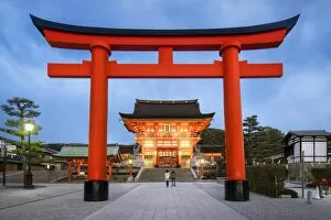 Images Dated 6th June 2017: Fushimi Inari Taisha in Kyoto, Kyoto prefecture, Japan