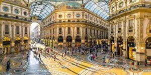 Images Dated 5th September 2017: Galleria Vittorio Emanuele II, Milan, Lombardy, Italy