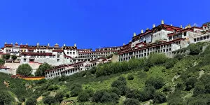Images Dated 22nd January 2014: Ganden Monastery, Wangbur Mountain, Lhasa, Tibet, China