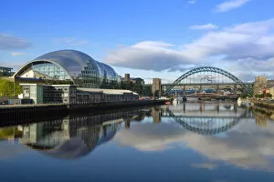 Images Dated 14th September 2017: Gateshead and the river Tyne, views of the Tyne river, Tyne Bridge and the Sage Gateshead