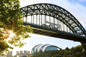 Images Dated 14th September 2017: Gateshead and the river Tyne, views of the Tyne river, Tyne Bridge and the Sage Gateshead