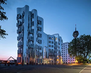 Images Dated 20th July 2023: Gehry Bauten, Medienhafen, Dusseldorf, North Rhine-Westphalia, Germany