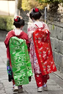 Images Dated 9th November 2011: Two Geishas in Kyoto, Japan