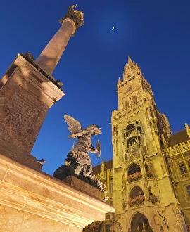 Images Dated 24th November 2011: Germany, Bavaria; Munich; Marienplatz; Low view of town hall (Rathaus) and St