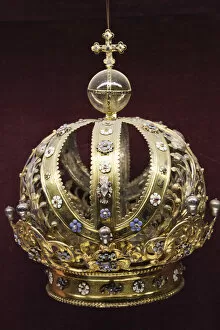 Images Dated 18th November 2010: Germany, Bavaria, Munich, Munich Residence Museum, Crown in the Sacred Vestments Room