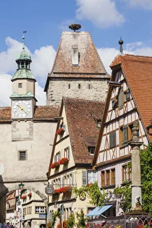 Images Dated 5th December 2017: Germany, Bavaria, Romantic Road, Rothenburg ob der Tauber, Human Statues Busking in
