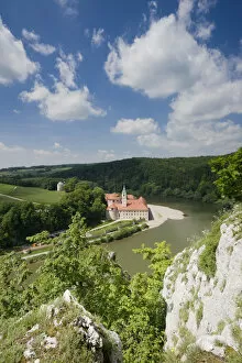 Images Dated 1st October 2008: Germany, Bayern / Bavaria, Weltenburg, Klosterschenke Weltenburg monastery by the Danube