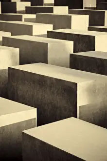 Germany, Berlin, Mitte, Holocaust Memorial (Denkmal fur die ermordeten Juden Europas)